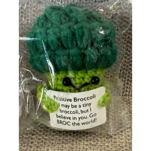 Positive Broccoli Motivational Card Mini Knitted Knit I believe in You Go New - Picture 1 of 5
